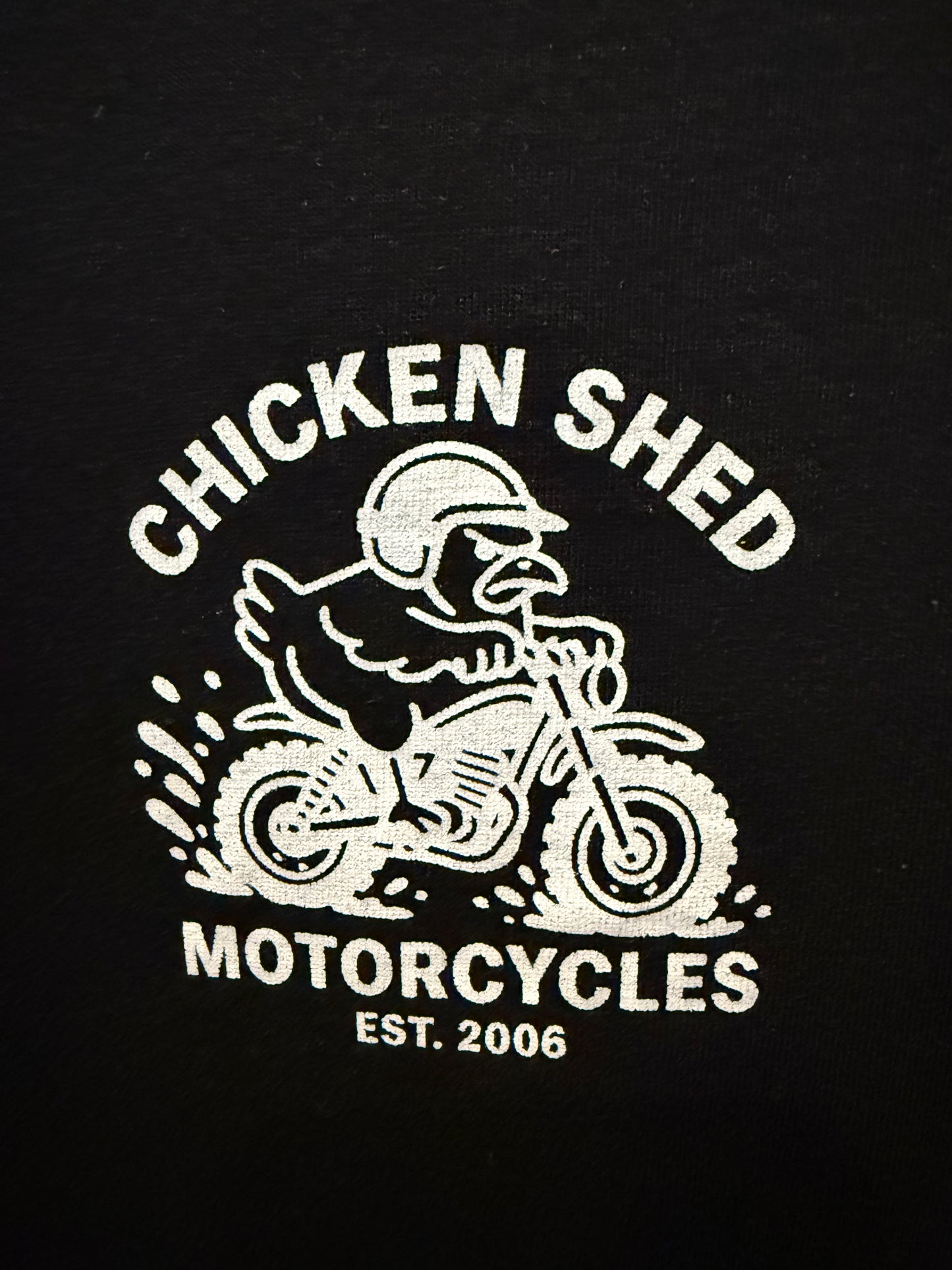 CHICKEN SHED MOTORCYCLE SCRAMBLER SHORT SLEEVE T SHIRT